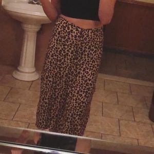 Leopard Print Midi Skirt 🐆